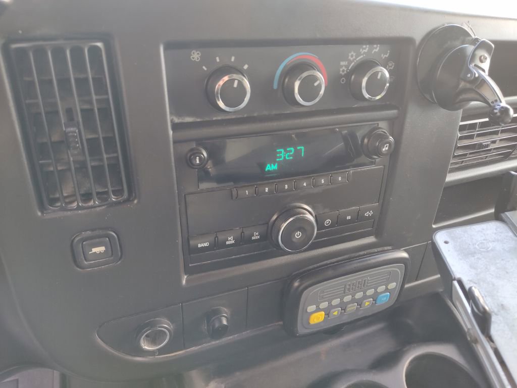 Used 2012 Chevrolet Express 3500 image 27
