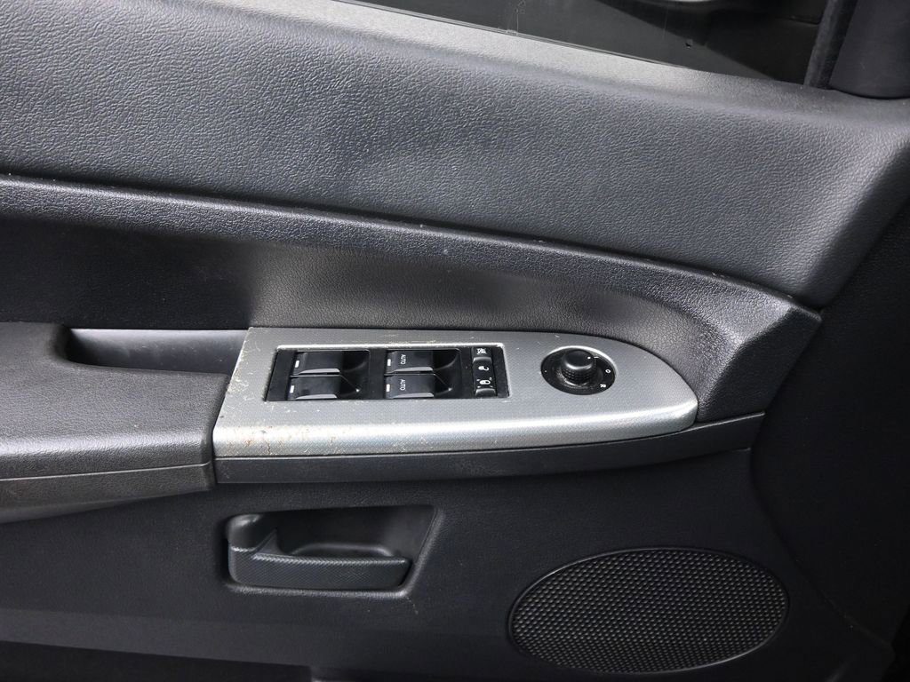 Used 2008 Jeep Grand Cherokee Laredo image 16