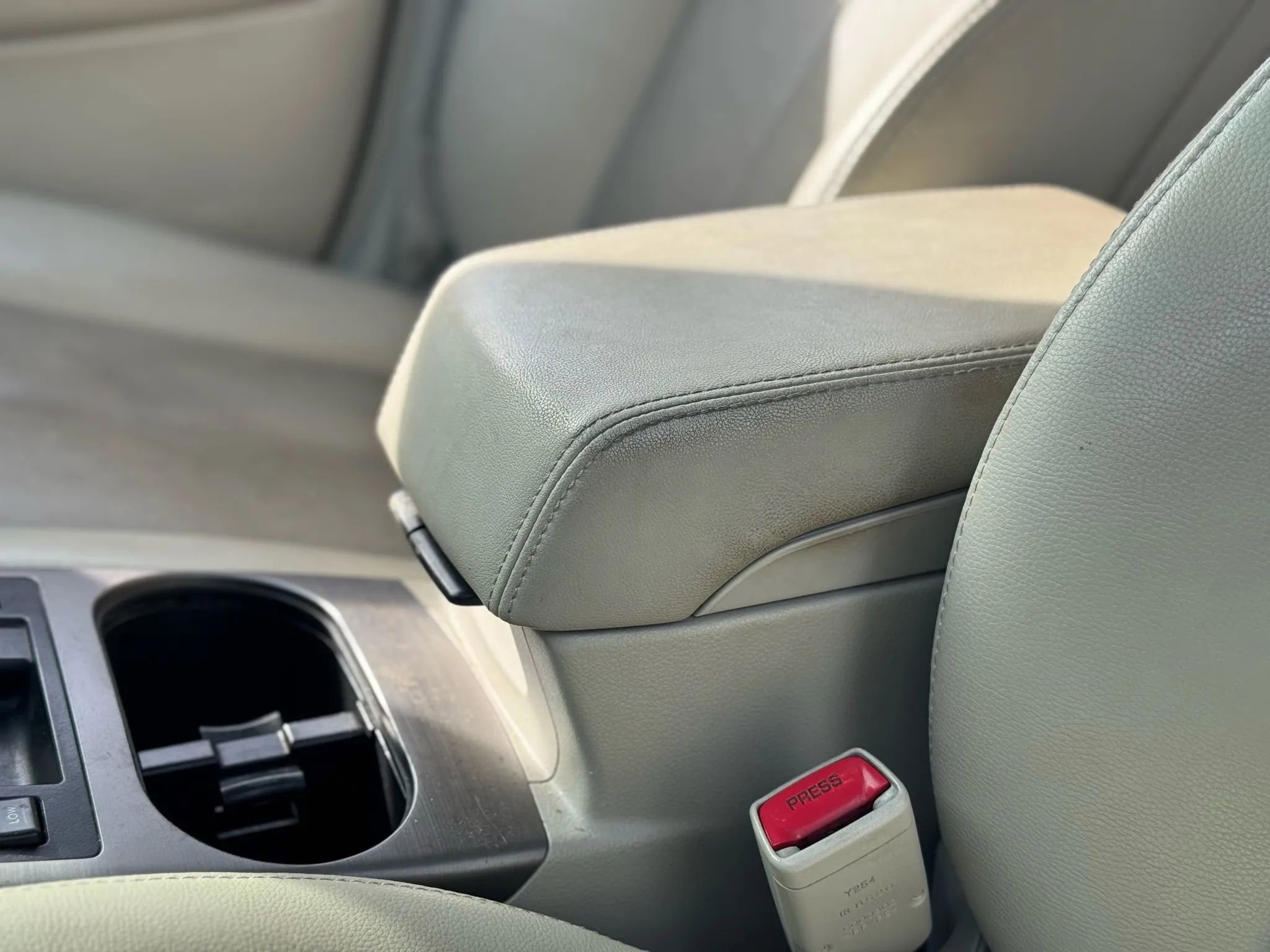 Used 2013 Subaru Outback 2.5i Limited w/ Moonroof Pkg image 28