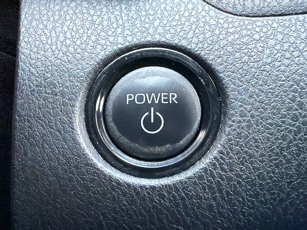 Used 2025 Toyota Camry SE w/ Convenience Package FWD image 35