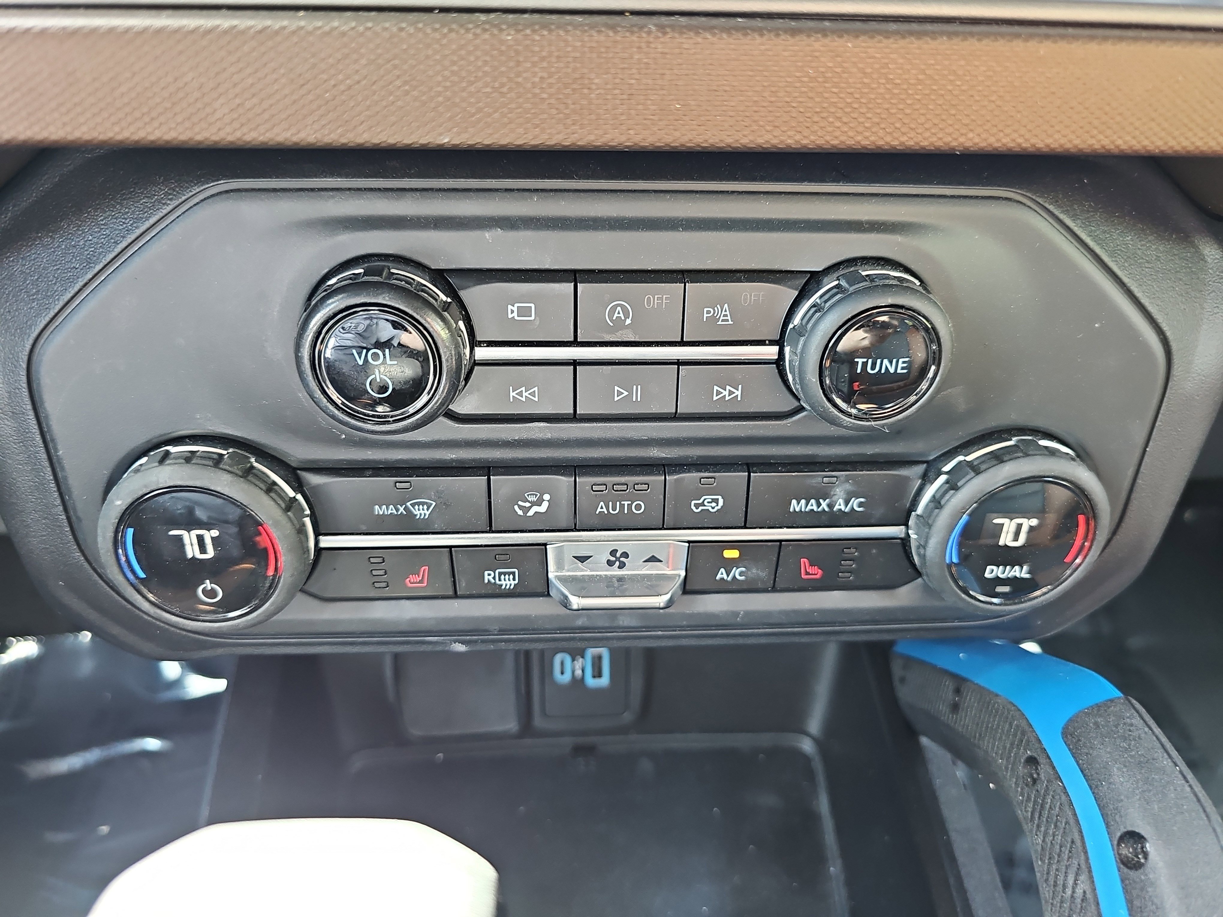 Used 2023 Ford Bronco Outer Banks AWD/4WD image 21