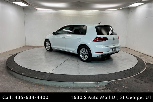 Used 2018 Volkswagen Golf SE image 3