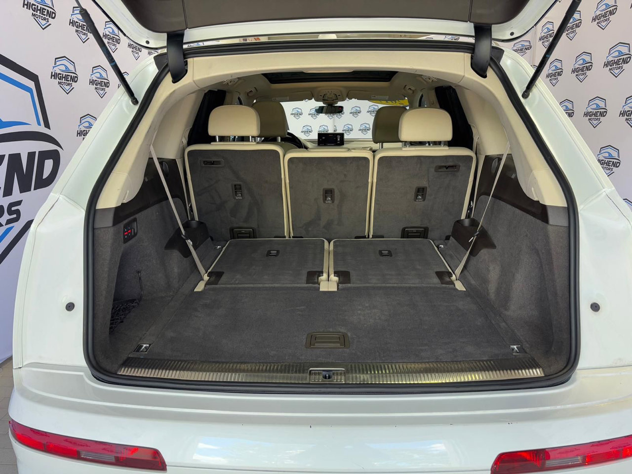 Used 2017 Audi Q7 3.0T Prestige image 39