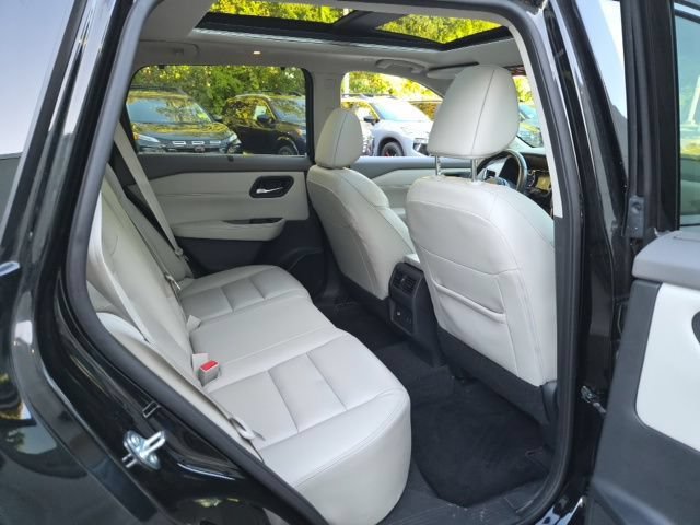 Used 2023 Nissan Rogue SL w/ SL Premium Package AWD/4WD image 14