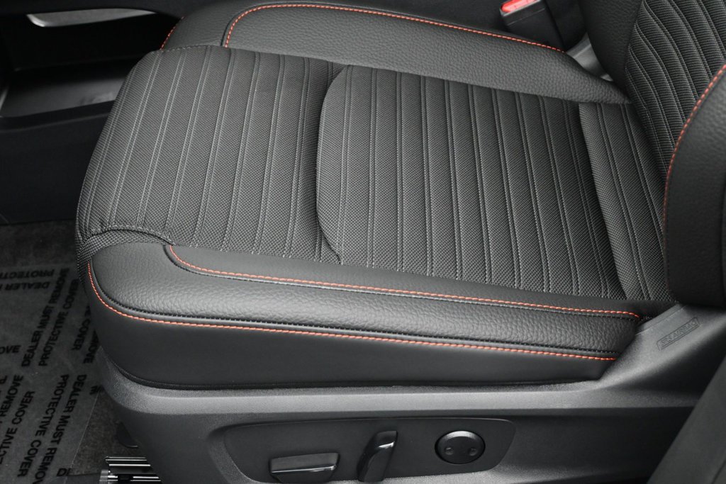 New 2026 Nissan Pathfinder Rock Creek w/ Rock Creek Premium Package AWD/4WD image 16
