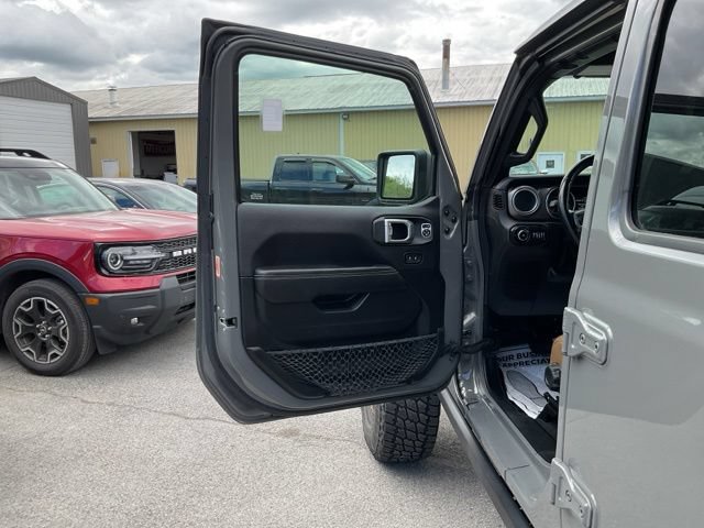 Used 2020 Jeep Wrangler Unlimited Rubicon AWD/4WD image 24