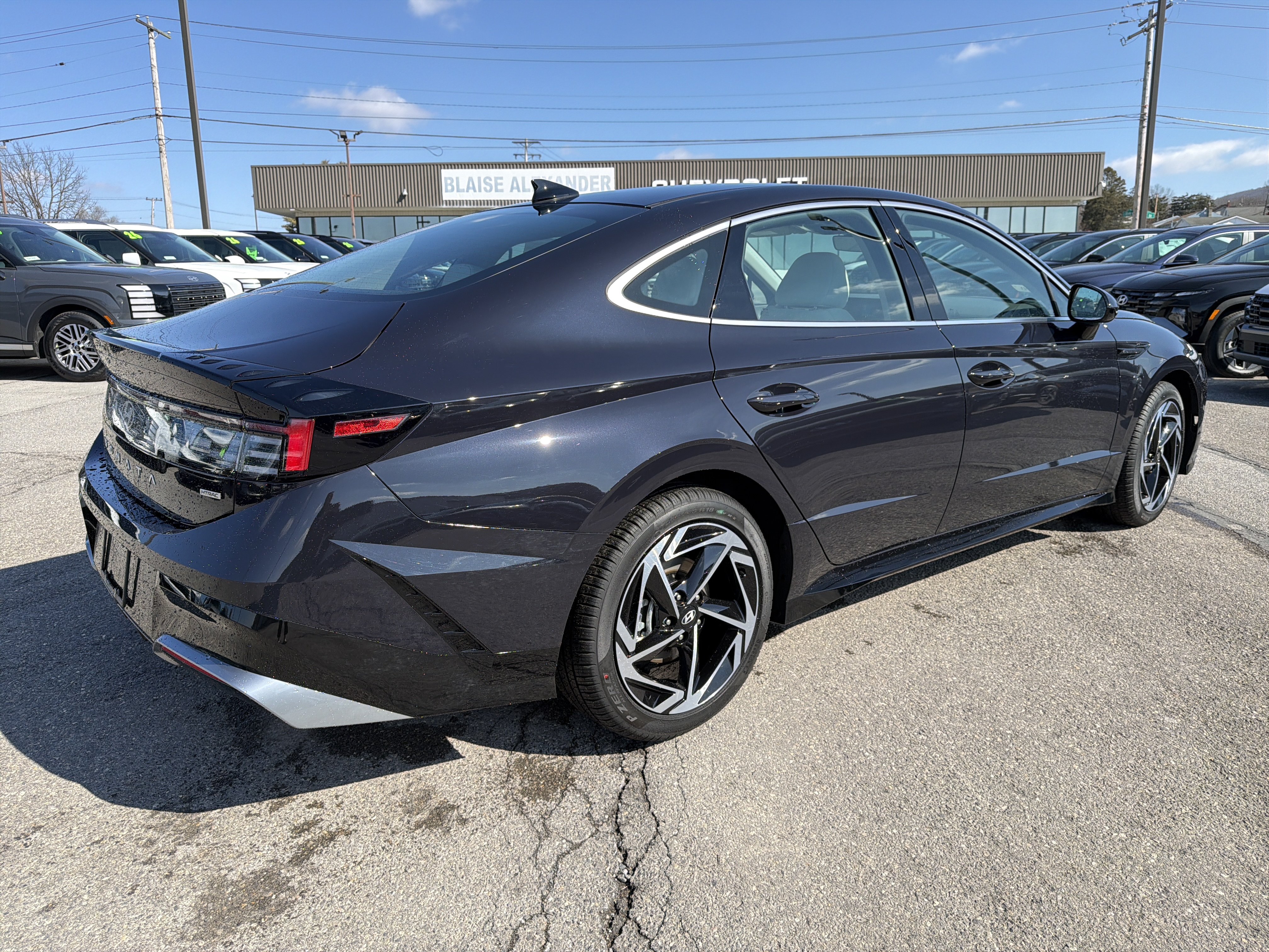 New 2026 Hyundai Sonata SEL AWD/4WD image 3