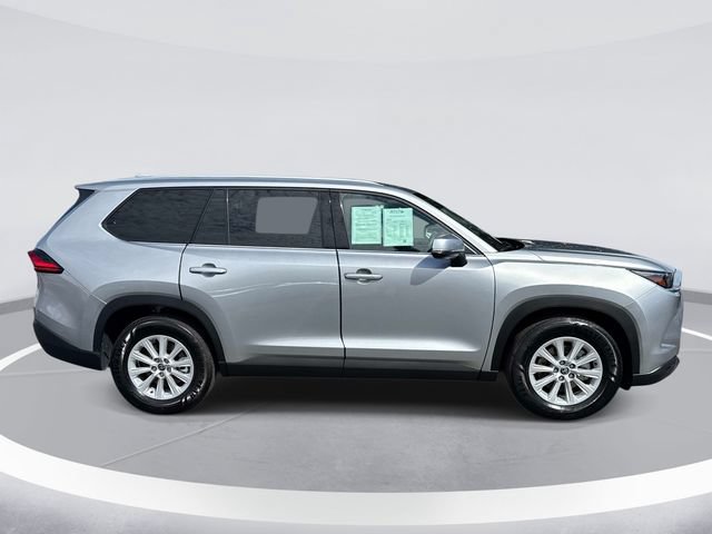 Used 2024 Toyota Grand Highlander AWD image 3