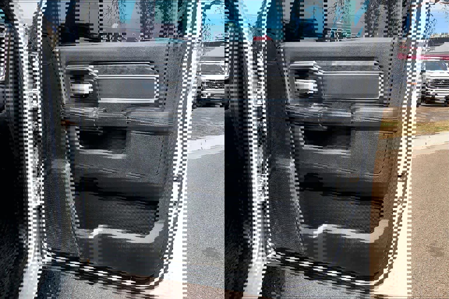 Used 2024 RAM 3500 Big Horn w/ Night Edition image 23