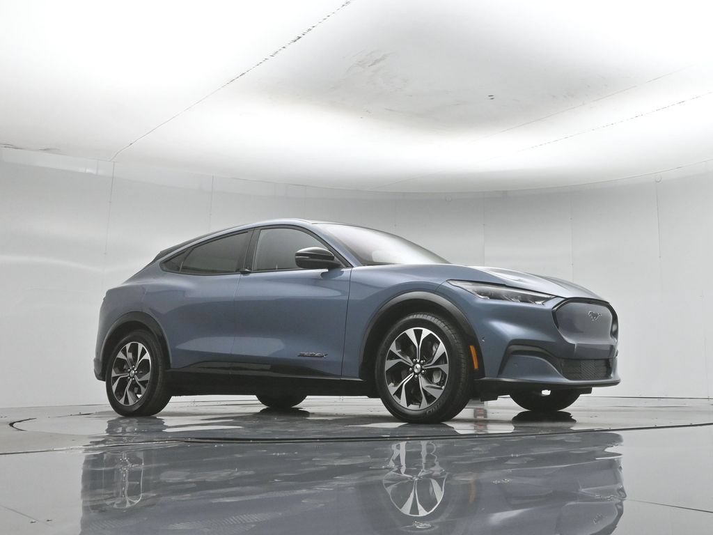 Certified 2023 Ford Mustang Mach-E Premium AWD/4WD image 4