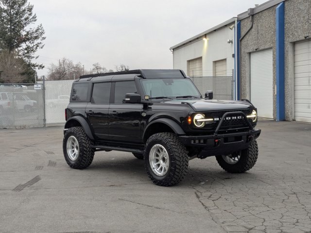 Used 2022 Ford Bronco Wildtrak image 3