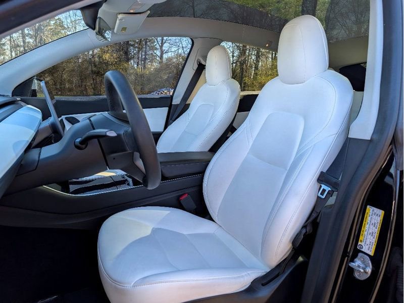Used 2021 Tesla Model Y Long Range AWD/4WD image 14
