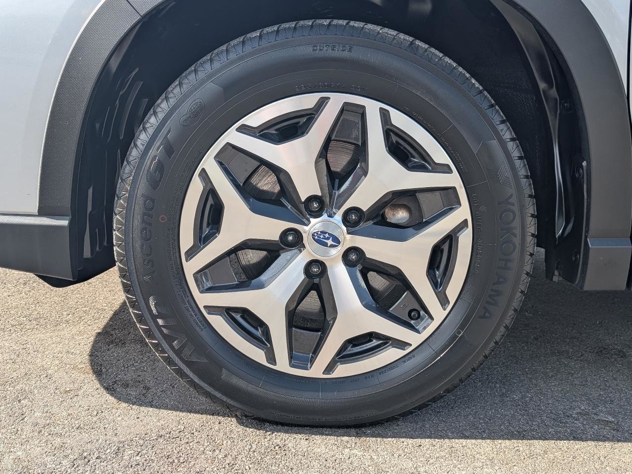 Used 2020 Subaru Forester Premium AWD/4WD image 24