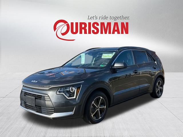 Used 2023 Kia Niro LX image 5