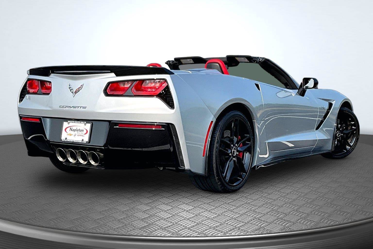 Used 2014 Chevrolet Corvette Stingray Convertible w/ 3LT Preferred Equipment Group RWD image 2