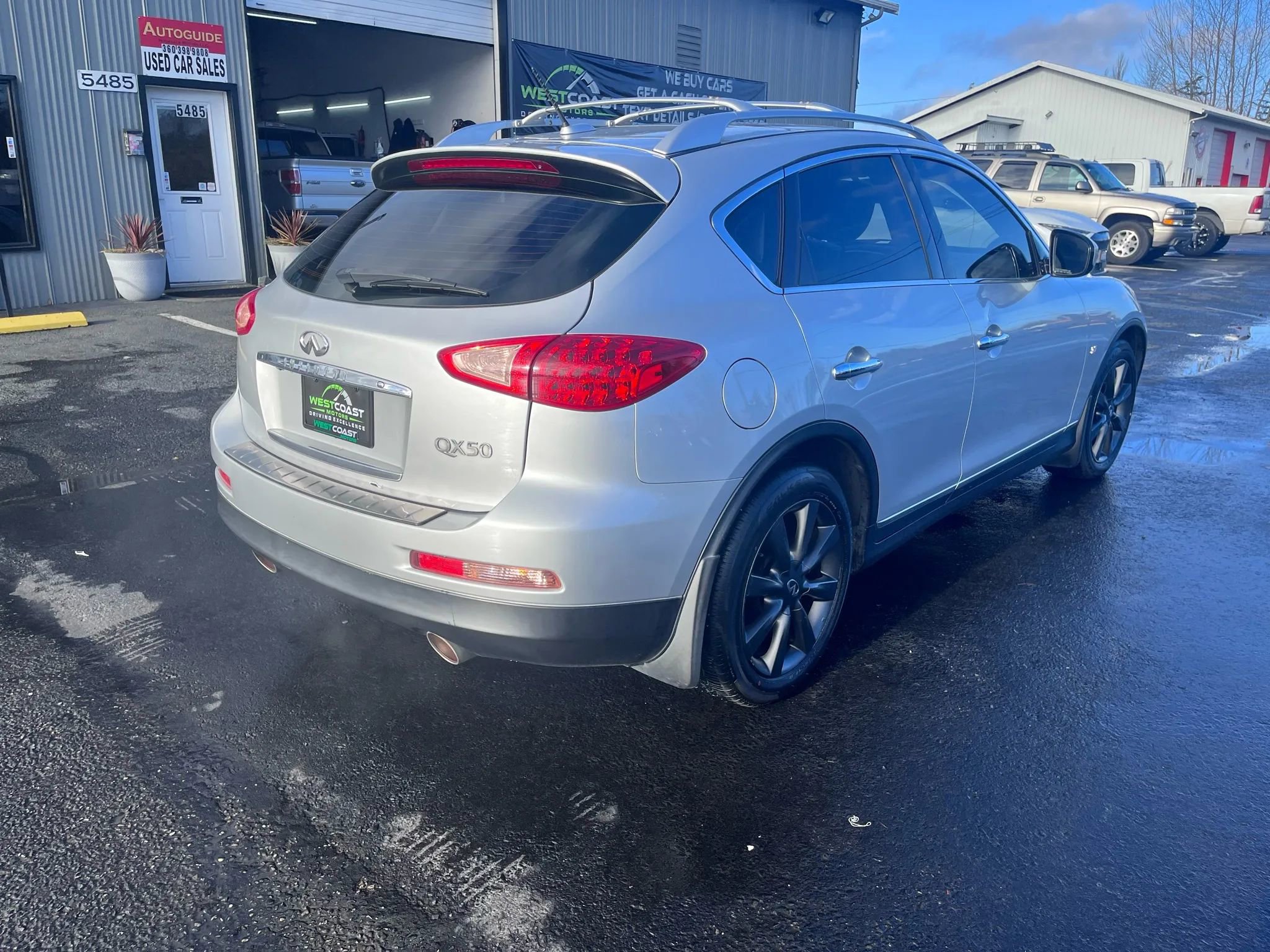 Used 2015 INFINITI QX50 AWD image 7