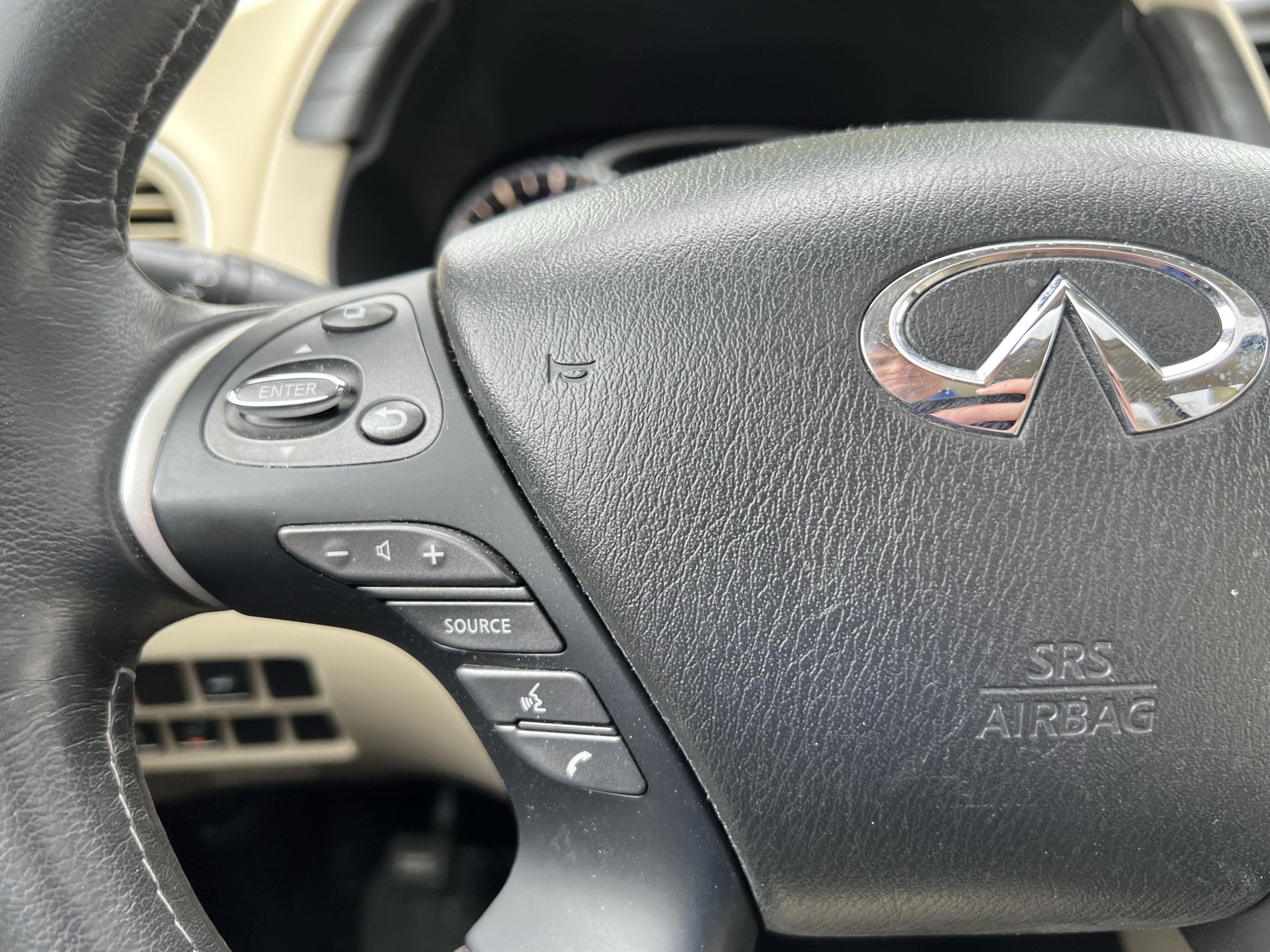 Used 2019 INFINITI QX60 Luxe w/ Sensory Package FWD image 19