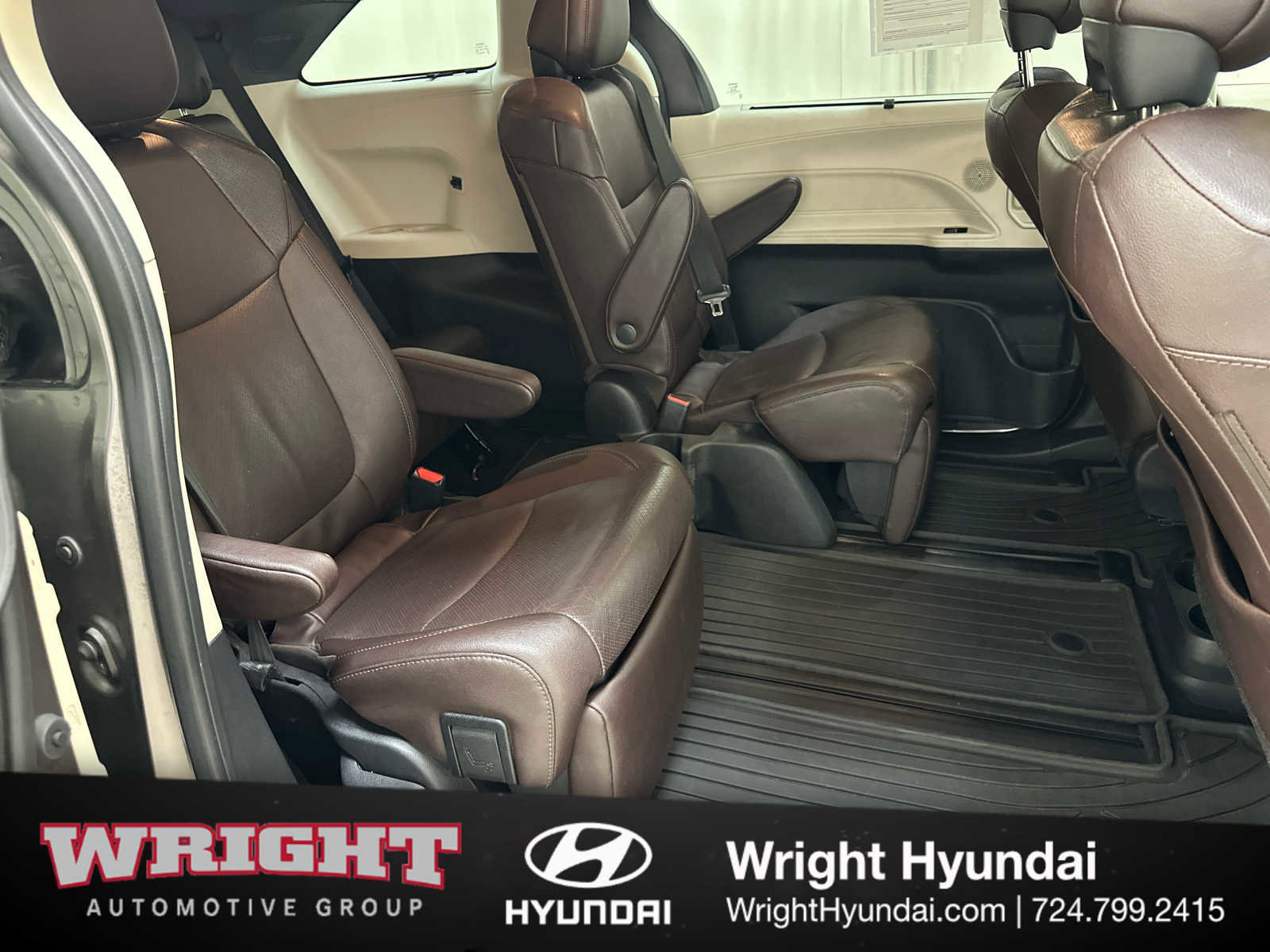 Used 2021 Toyota Sienna Platinum image 15