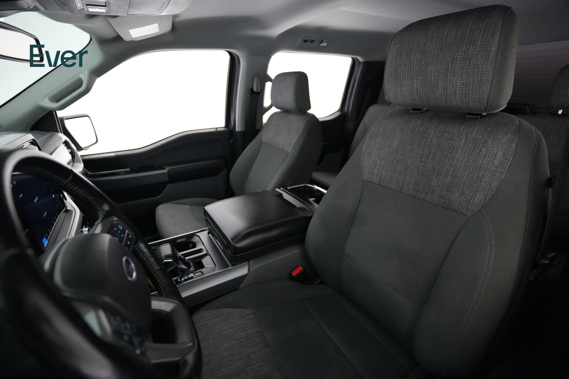 Used 2022 Ford F150 Lightning XLT AWD/4WD image 4