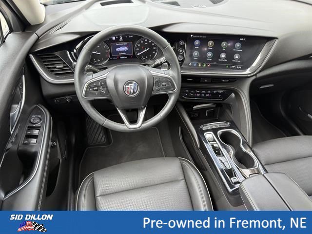Certified 2022 Buick Envision Essence w/ Technology Package I AWD/4WD image 9