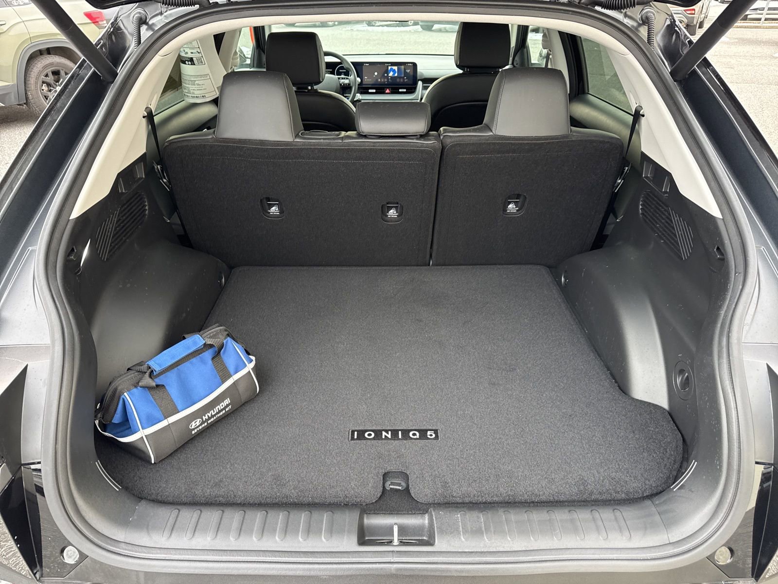 Used 2025 Hyundai Ioniq 5 SEL image 11