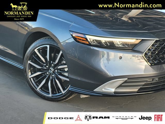 Used 2025 Honda Accord Touring image 5