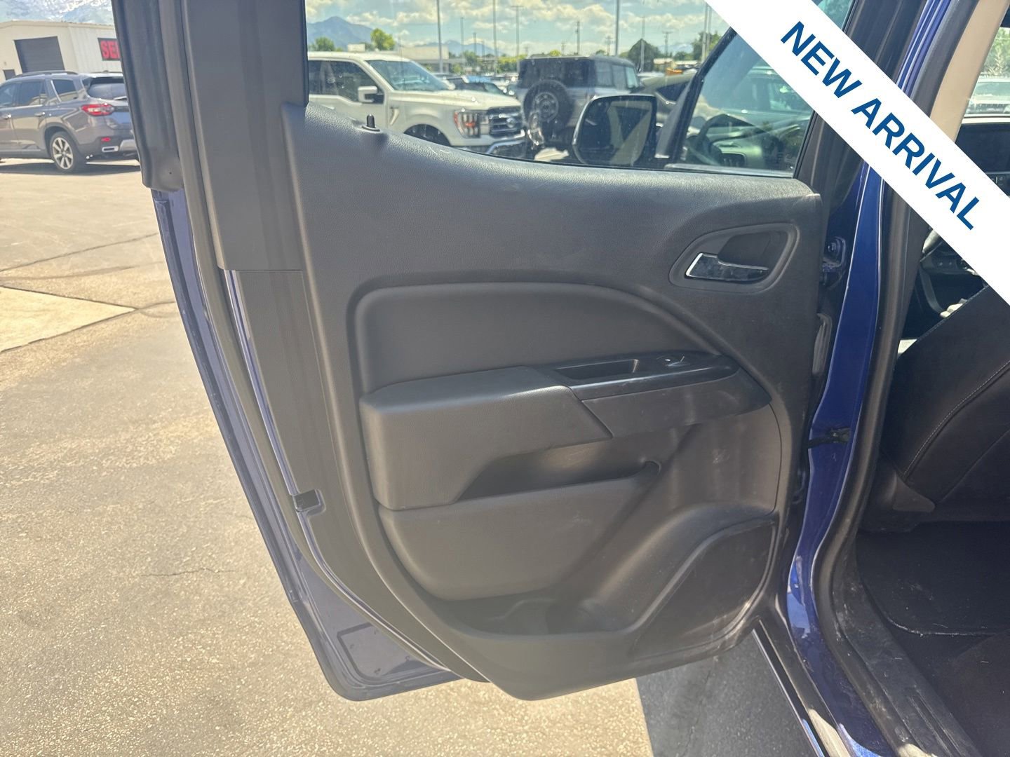 Used 2015 Chevrolet Colorado LT w/ Luxury Package AWD/4WD image 15