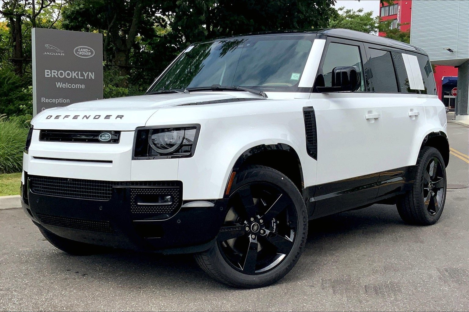 New 2025 Land Rover Defender 110 V8