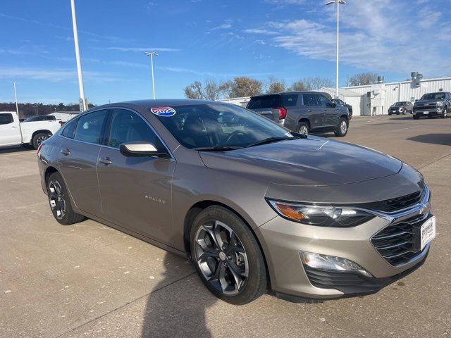 Used 2023 Chevrolet Malibu LT video 1