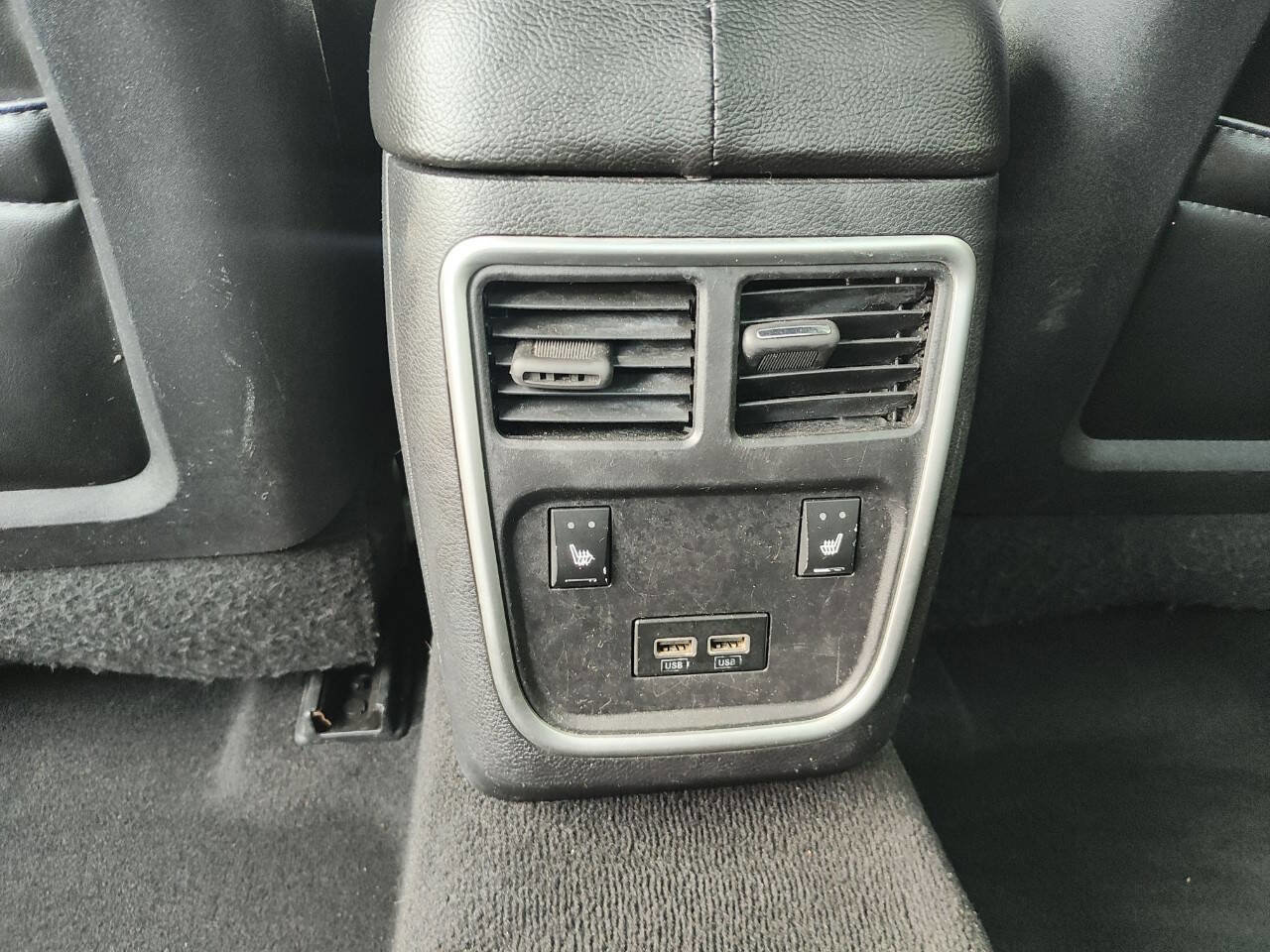 Used 2020 Dodge Charger SXT w/ Leather Interior Group image 34