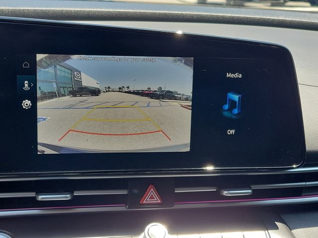 Used 2024 Hyundai Elantra SEL FWD image 12