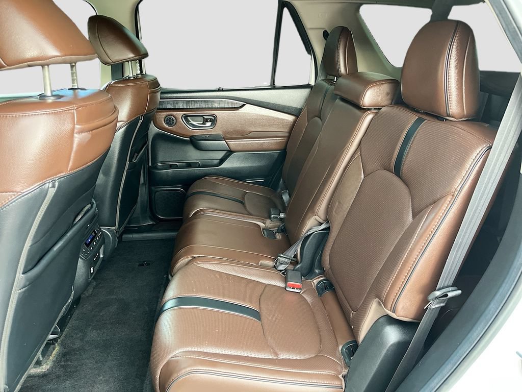 Used 2025 Honda Pilot Elite image 26