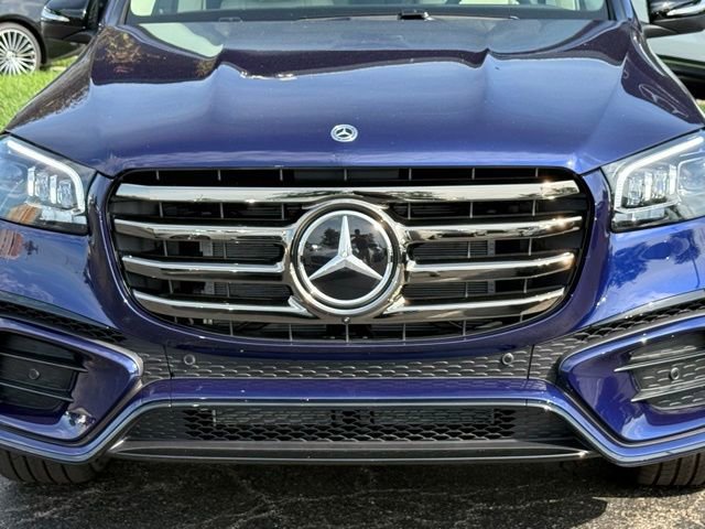 New 2025 Mercedes-Benz GLS 450 4MATIC image 3