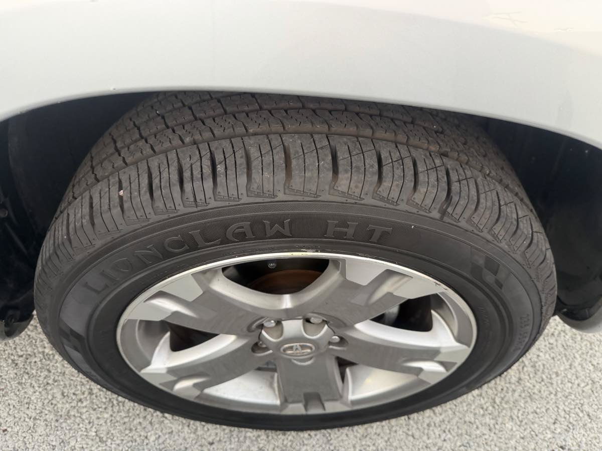Used 2012 Toyota RAV4 Sport w/ Appearance Pkg FWD image 7