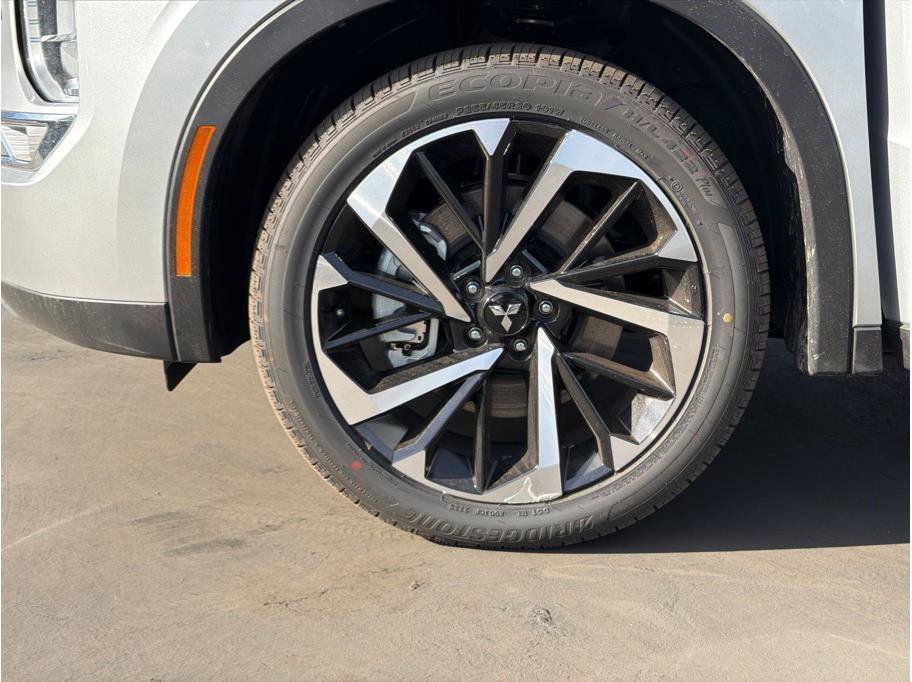 Used 2025 Mitsubishi Outlander Ralliart image 22