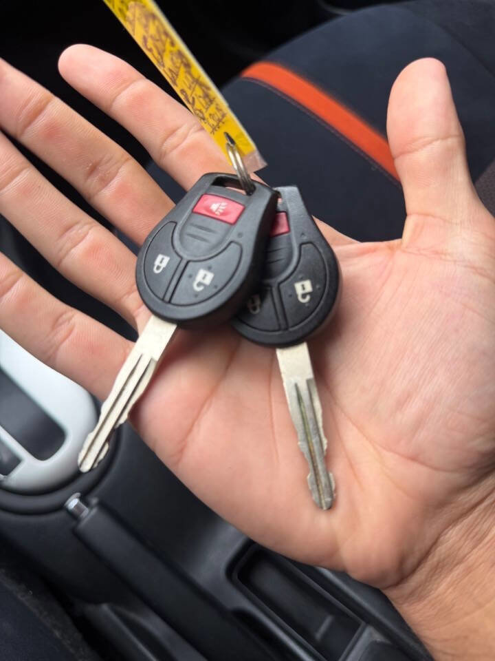 Used 2015 Nissan Versa Note SR w/ SR Convenience Package FWD image 10