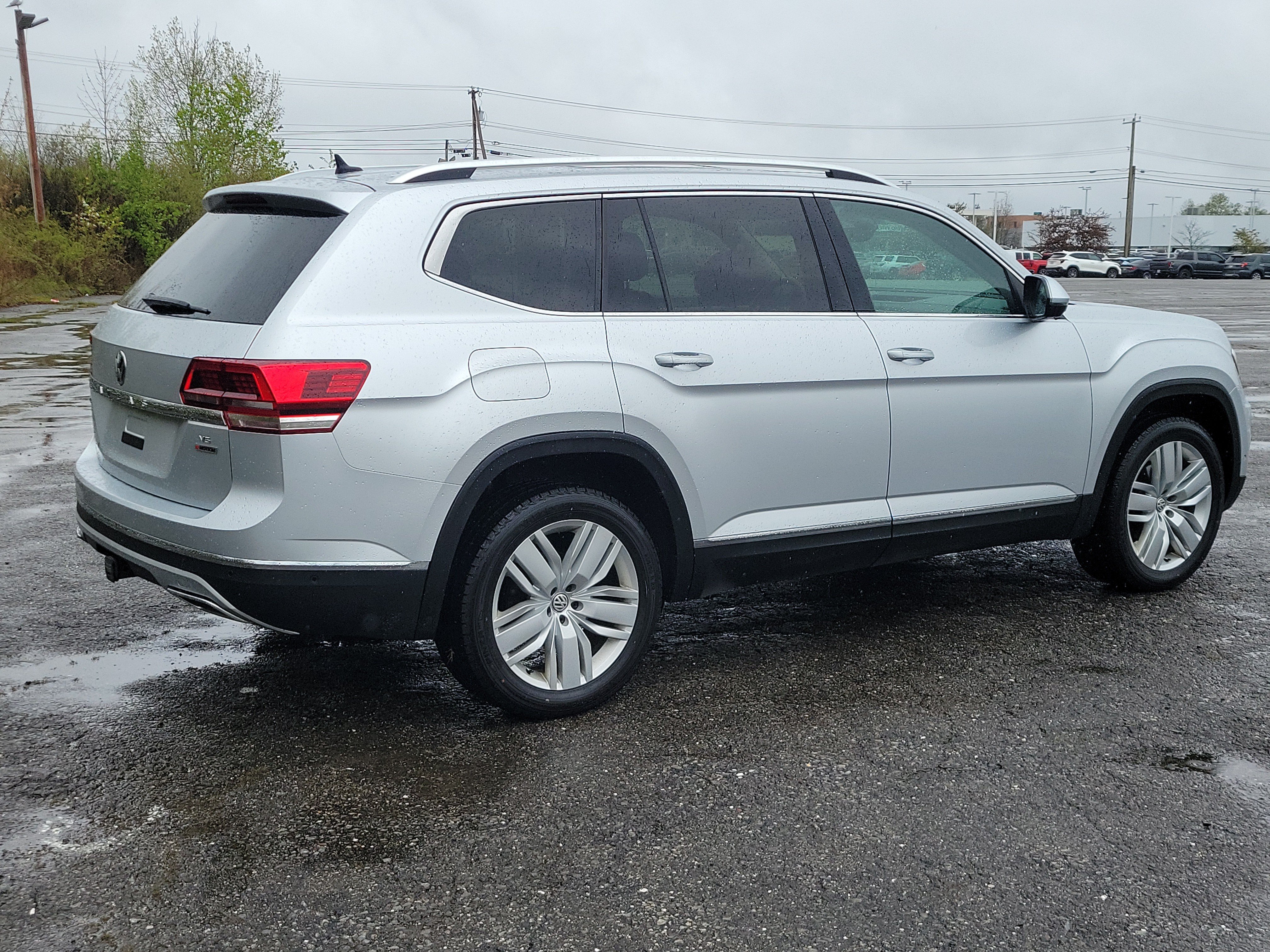 Used 2018 Volkswagen Atlas SEL Premium AWD/4WD image 5
