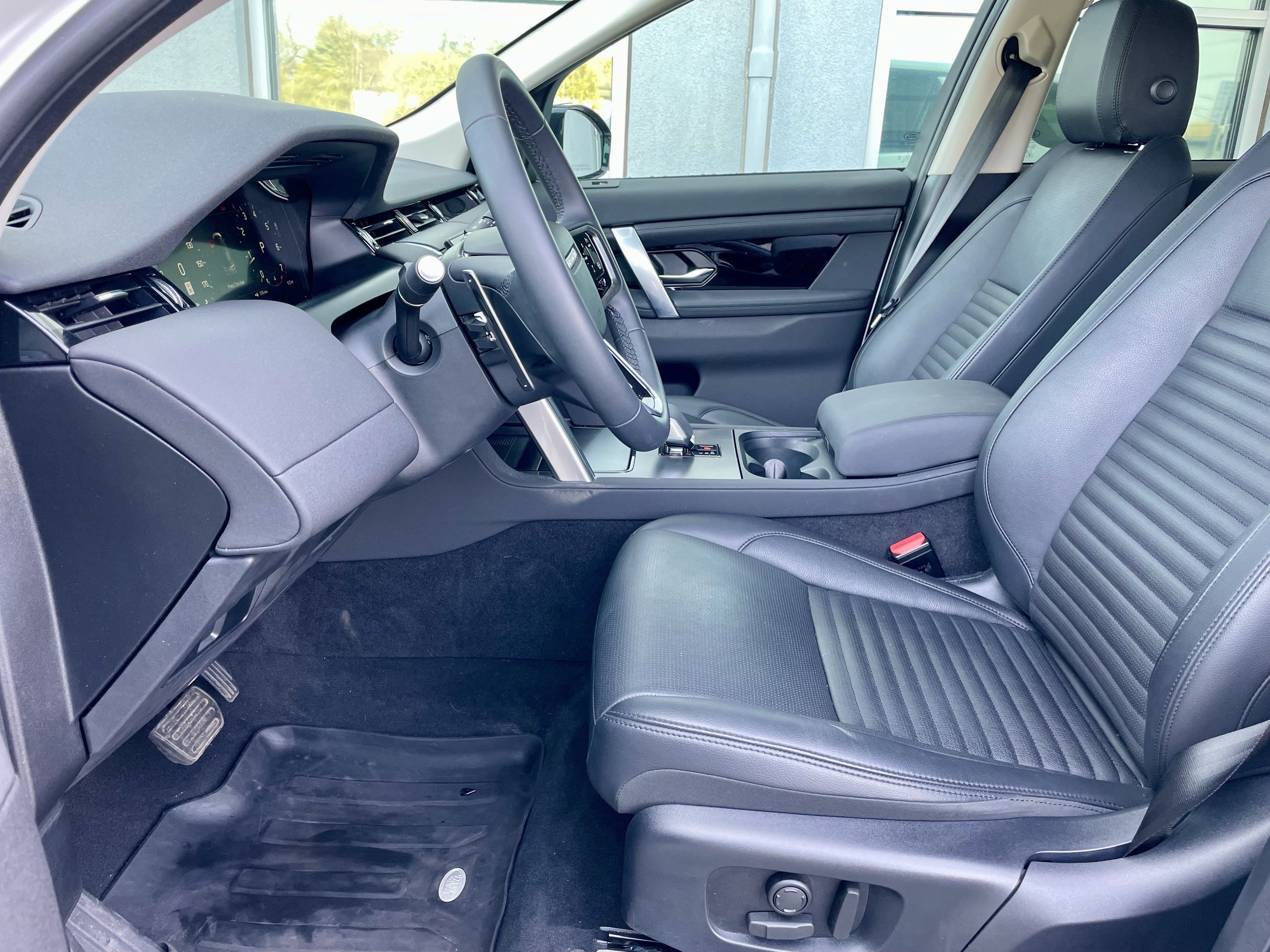 Certified 2024 Land Rover Discovery Sport S image 14