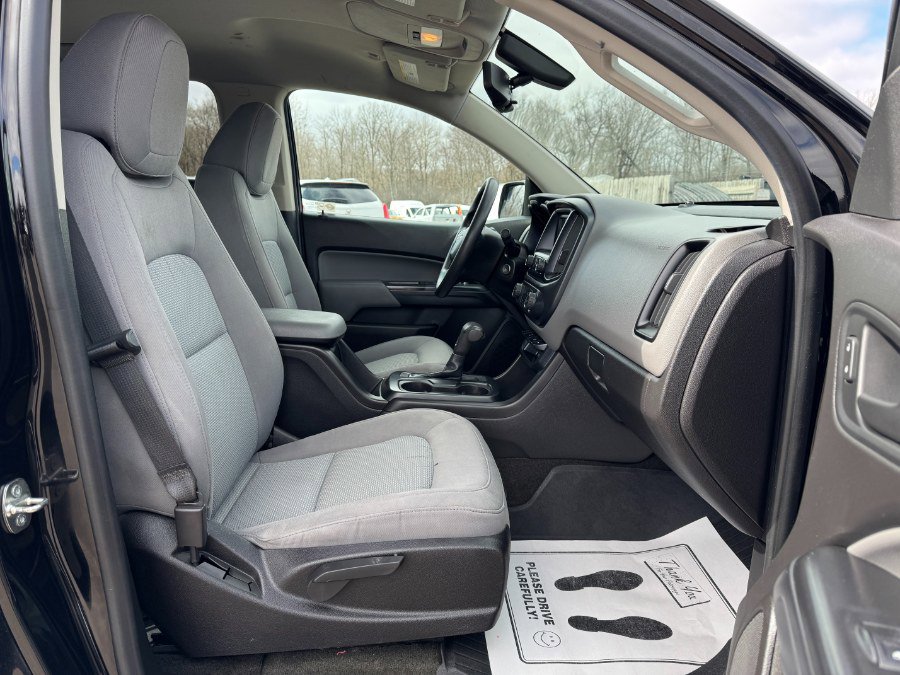 Used 2015 Chevrolet Colorado W/T AWD/4WD image 18