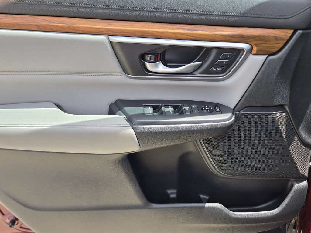 Certified 2017 Honda CR-V Touring image 34