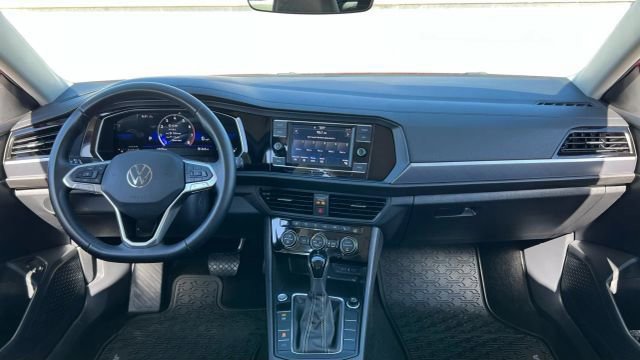 Used 2023 Volkswagen Jetta SE image 76