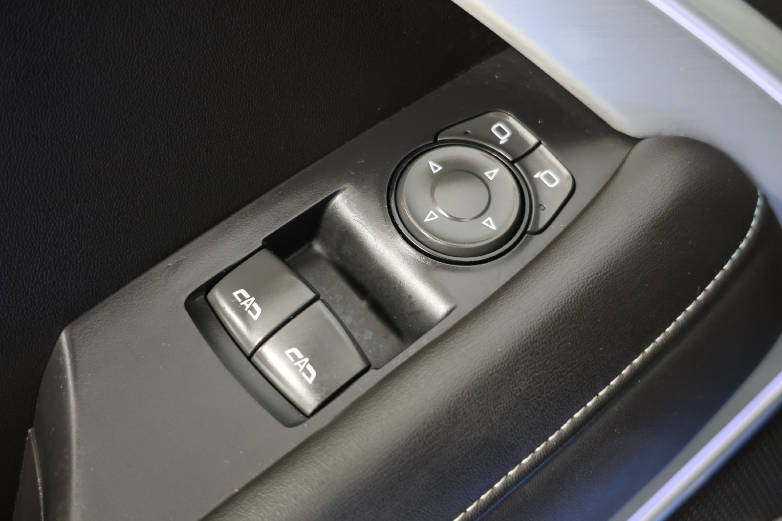 Used 2022 Chevrolet Camaro SS RWD image 22