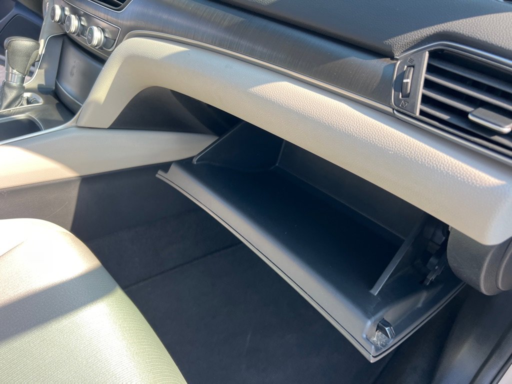 Used 2018 Honda Accord LX image 21