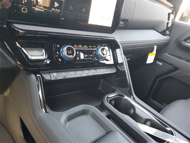 New 2026 GMC Sierra 2500 AT4 w/ AT4 Premium Plus Package image 16