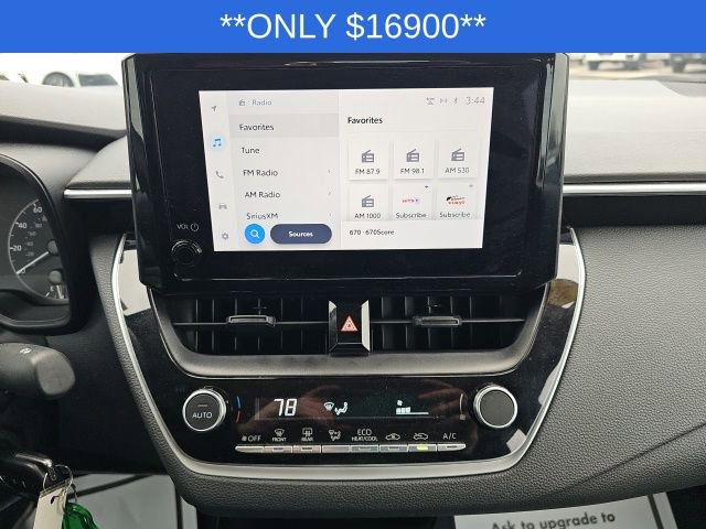 Used 2024 Toyota Corolla LE image 36