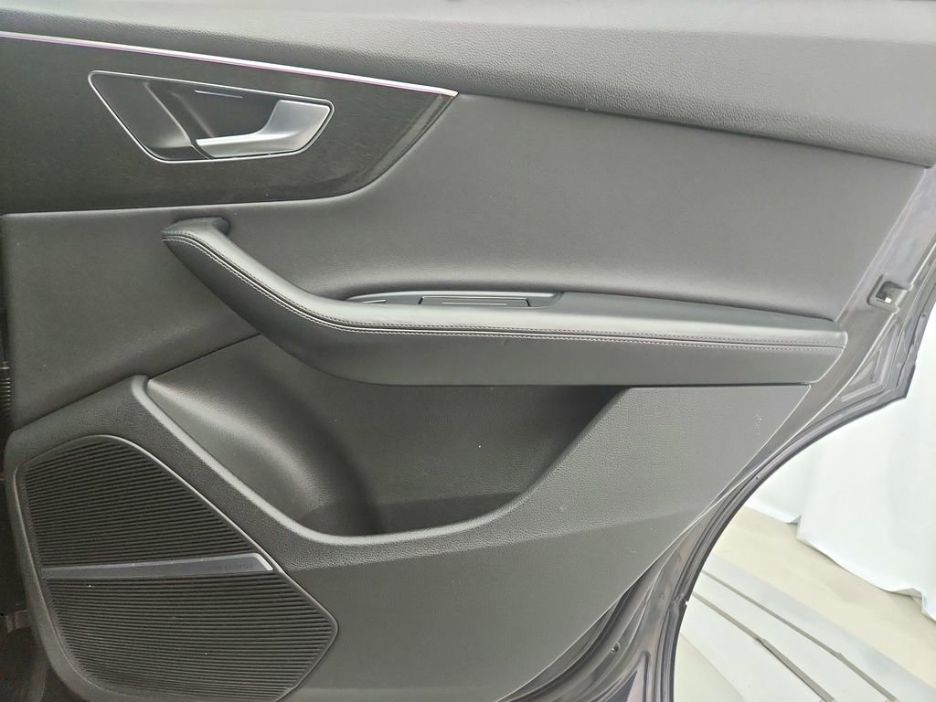 Used 2021 Audi Q7 3.0T Prestige w/ Prestige Package image 33