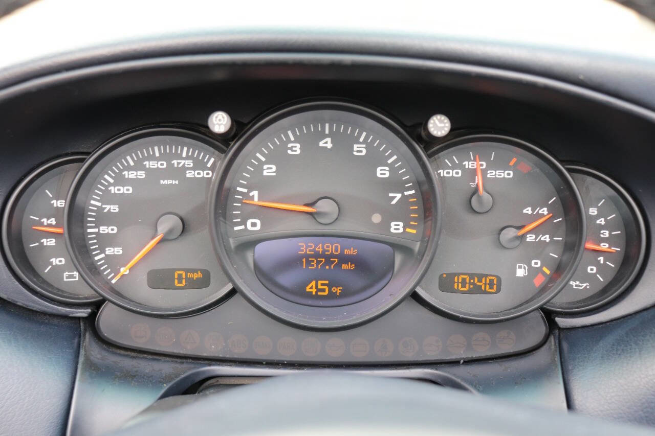 Used 2003 Porsche 911 Carrera 4 image 32