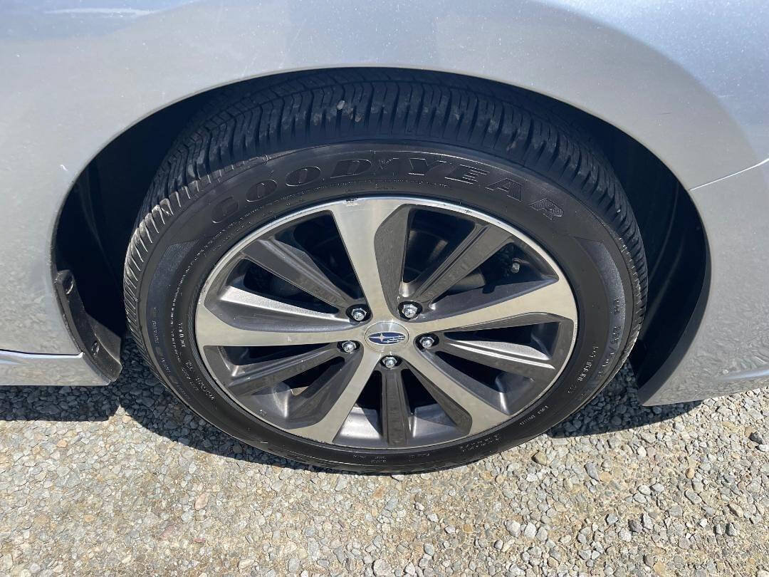 Used 2017 Subaru Legacy 2.5i Limited AWD/4WD image 30