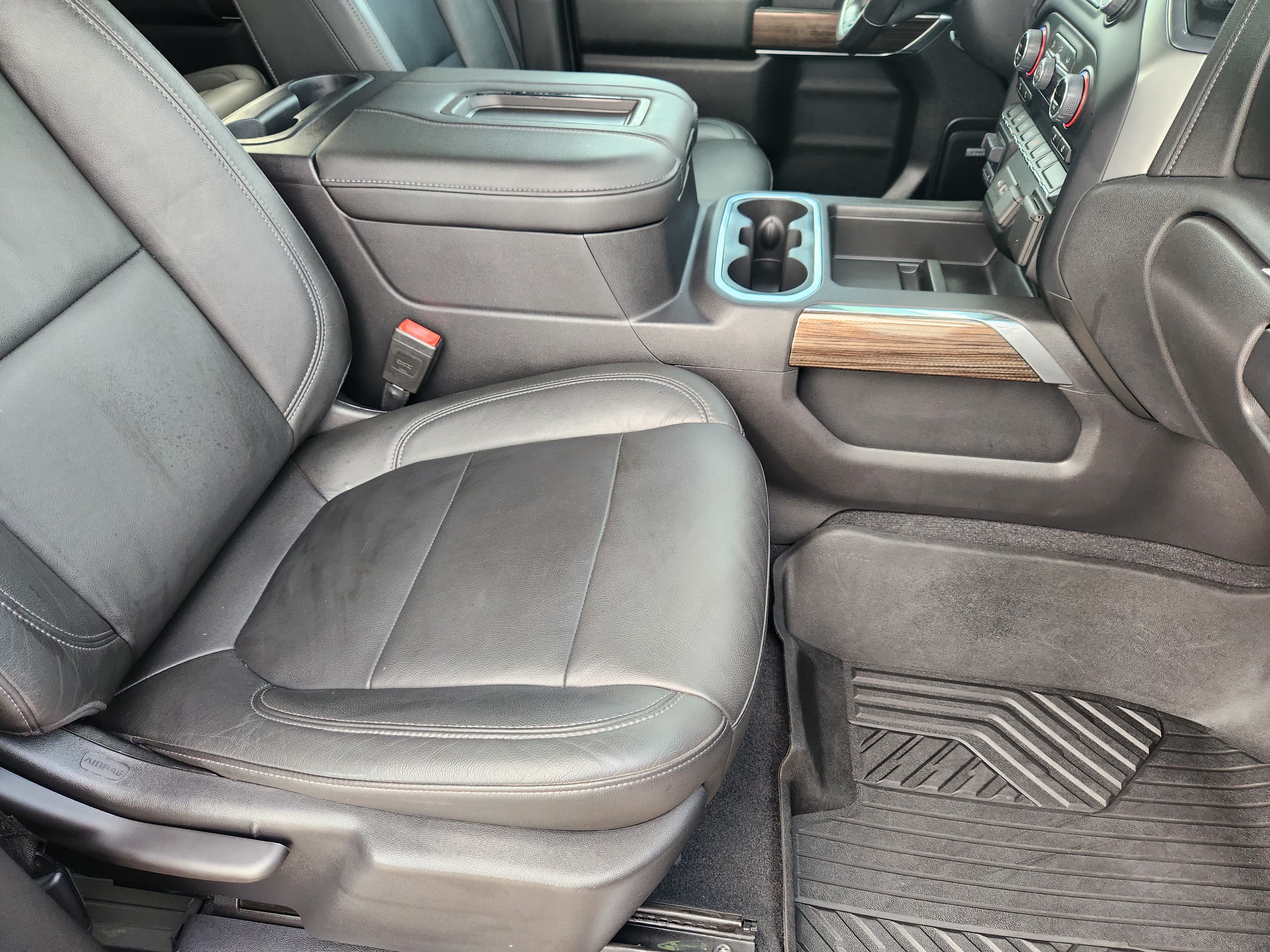 Used 2020 Chevrolet Silverado 1500 RST AWD/4WD image 15