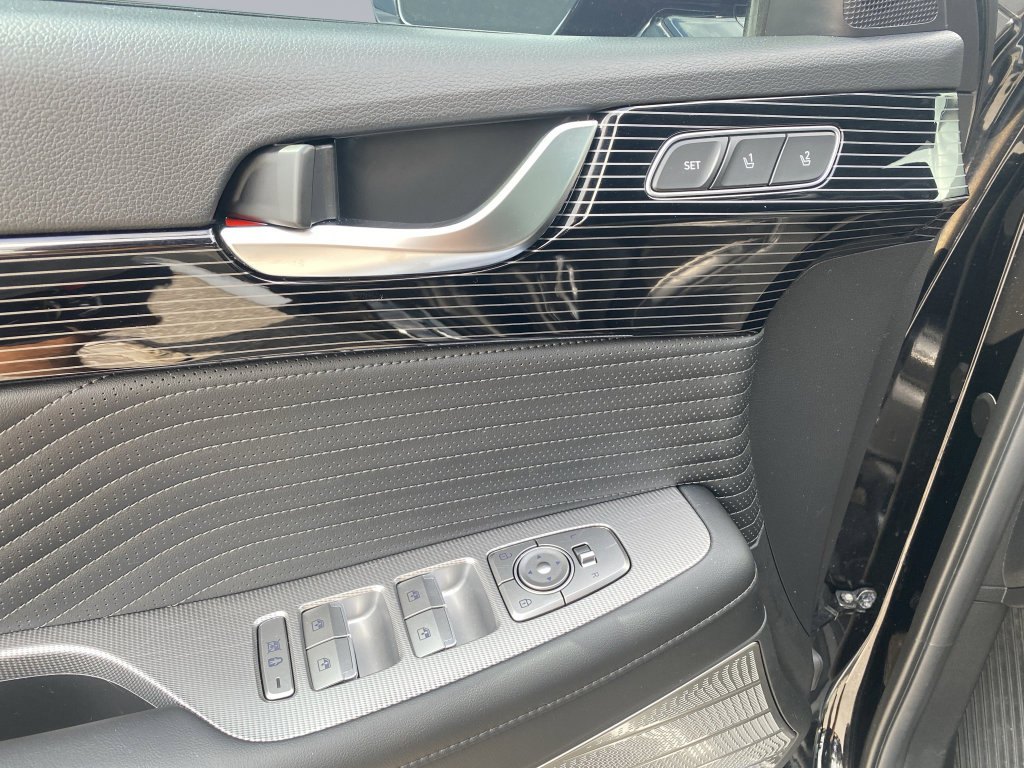 Used 2024 Hyundai Palisade Calligraphy FWD image 19